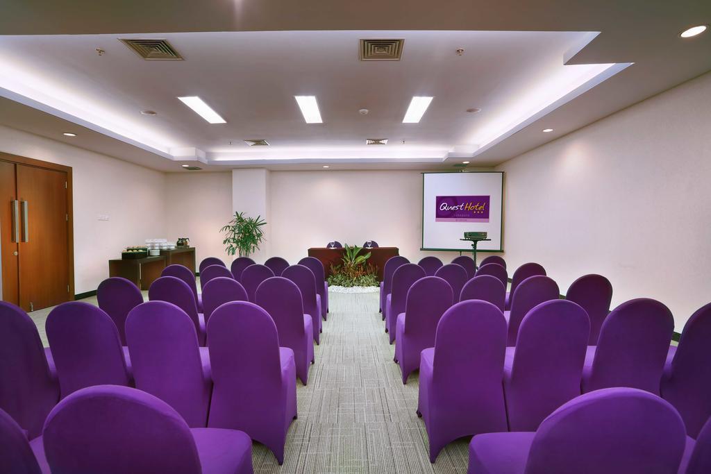 Quest Hotel Darmo - Surabaya By Aston Exteriér fotografie