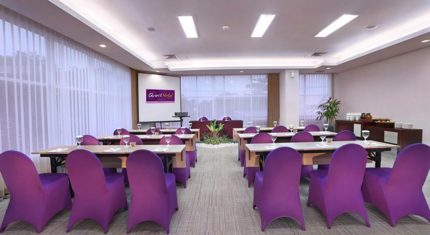Quest Hotel Darmo - Surabaya By Aston Exteriér fotografie